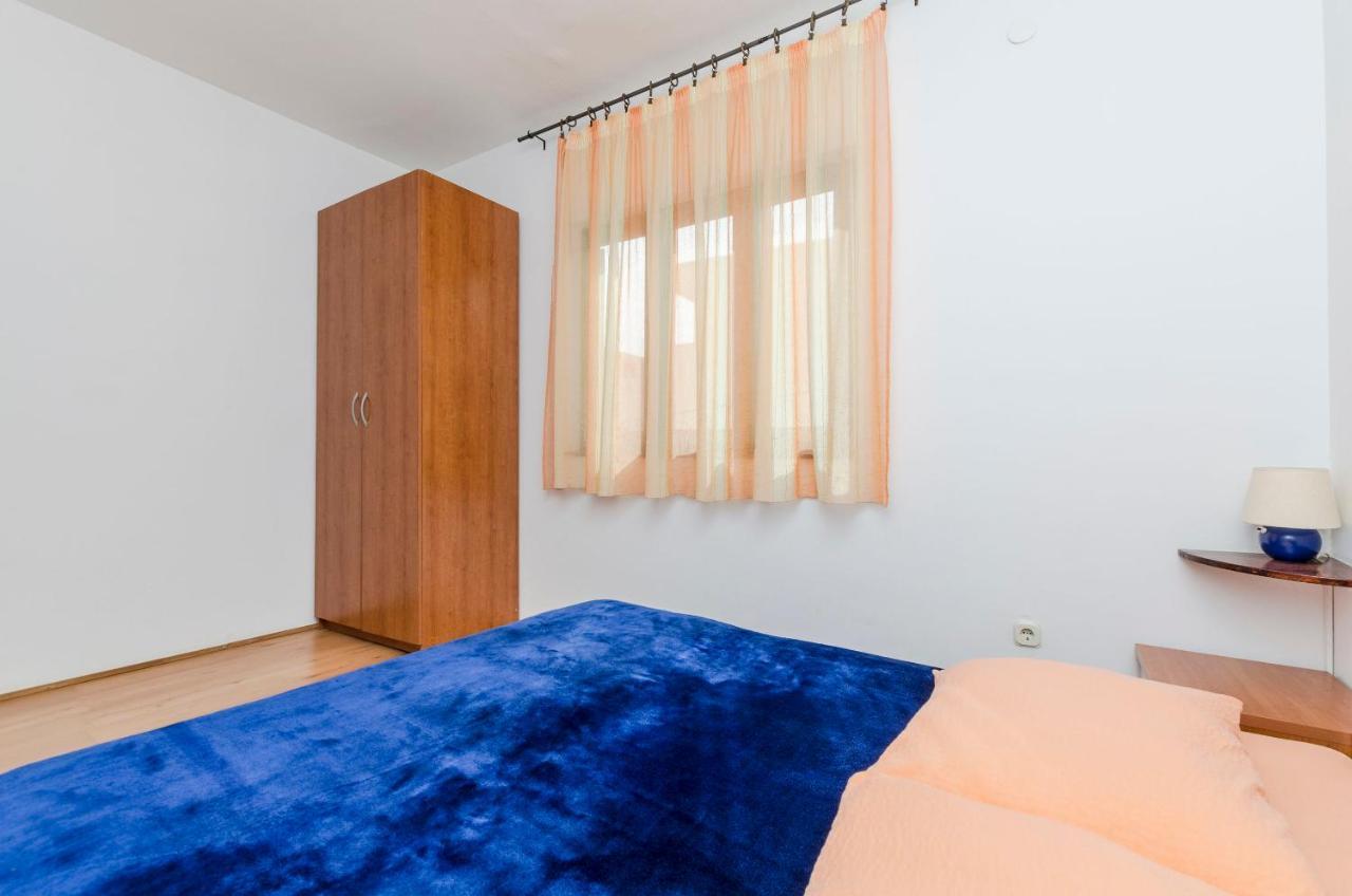 Apartments Katja 特罗吉尔 外观 照片