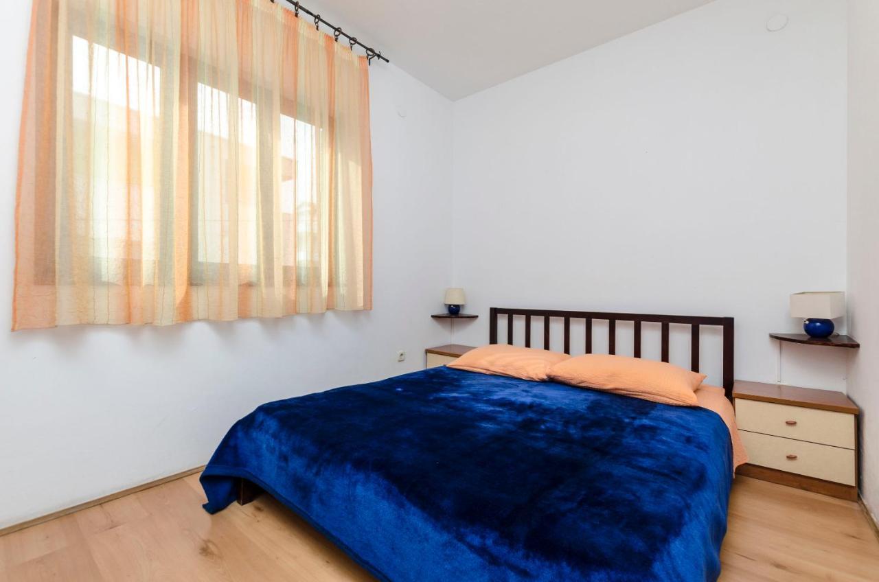 Apartments Katja 特罗吉尔 外观 照片