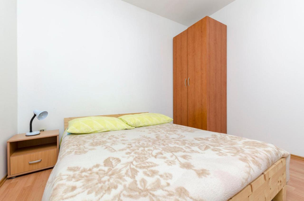 Apartments Katja 特罗吉尔 外观 照片